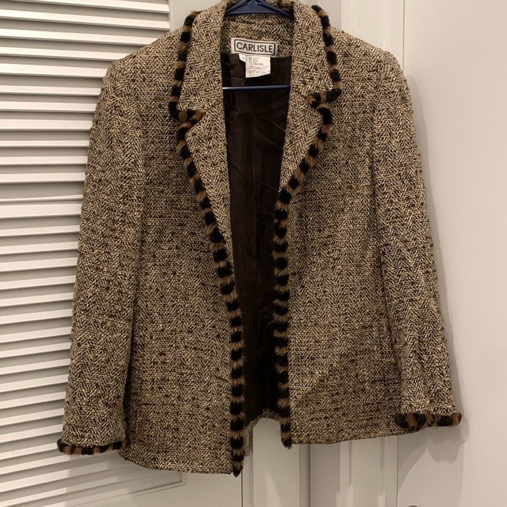Carlisle Blazer with fur trim, size 6